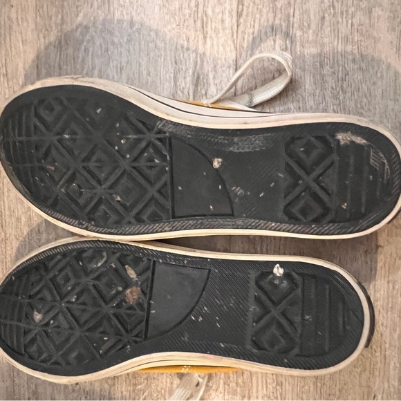 Yellow converse style slip on sneakers - Picture 7 of 7